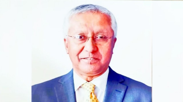 গণভোট ও ত্রয়োদশ সংসদ নির্বাচন একসঙ্গে: ভোটকক্ষে গোপন বুথ বাড়ানোর সিদ্ধান্ত ইসির